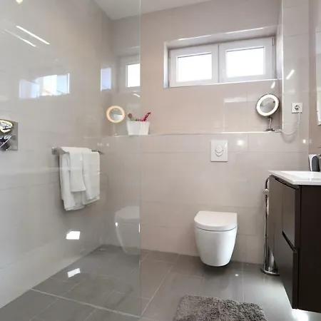 Villa Z&z Seget Vranjica